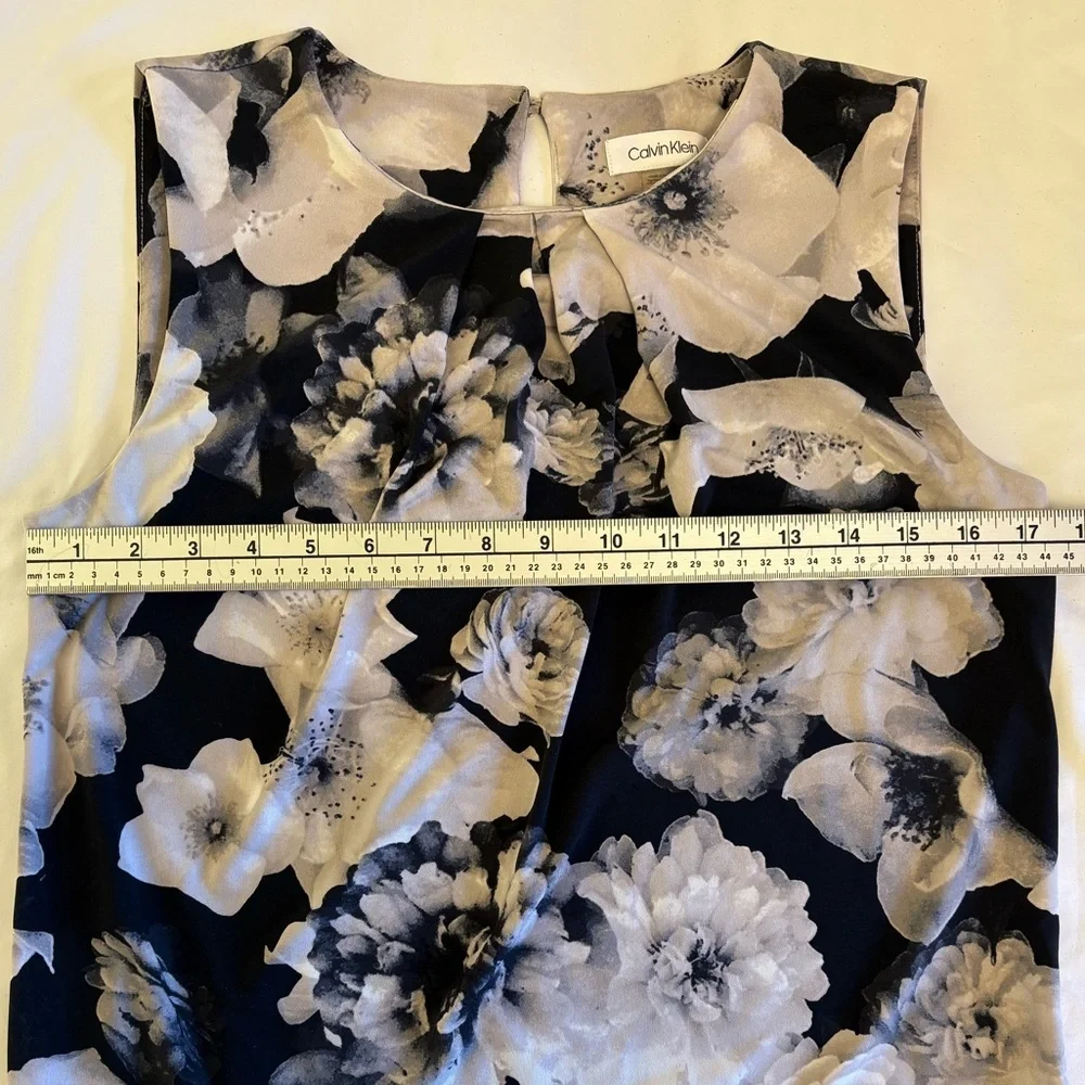 Calvin Klein Black & White Floral Sleeveless Career Blouse Small - Picture 7 of 7